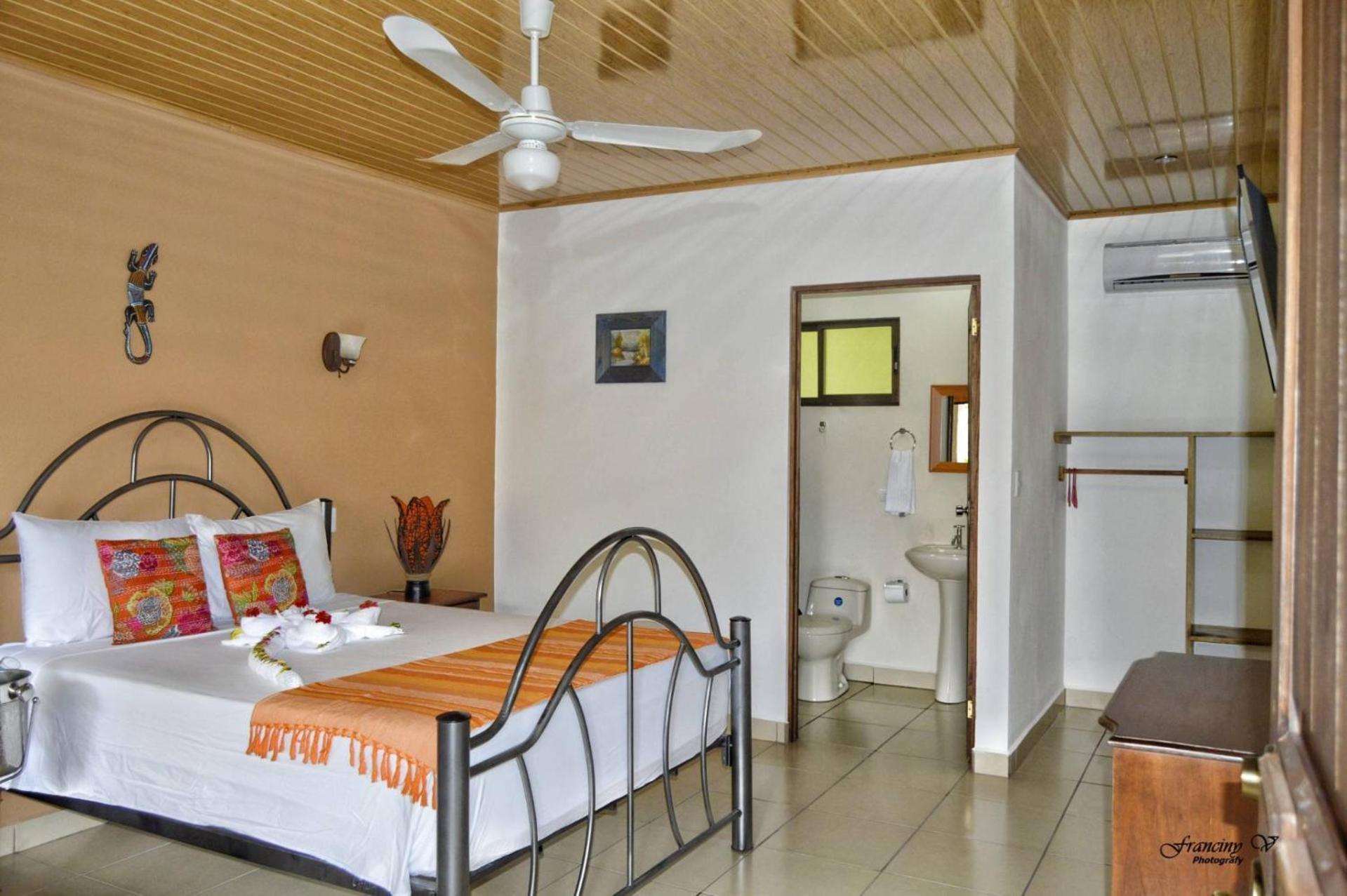 Hotel D'Lucia - Quebrada Ganado, Jaco, Costa Rica Экстерьер фото